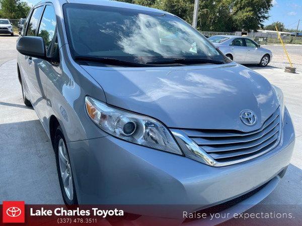 2016 toyota sienna in canton, michigan