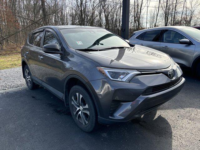 2018 toyota rav4 le