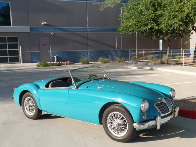 1959 mga roadster glacier blue rust free leather interior beautiful must see!!!