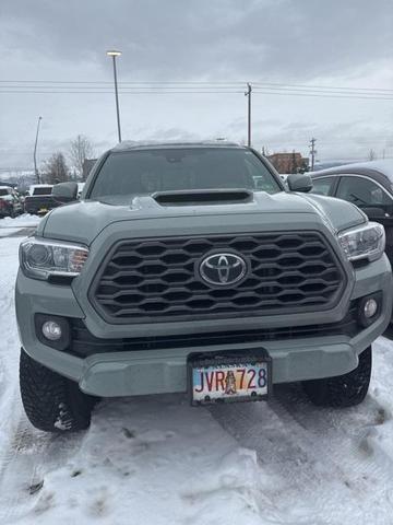 2022 toyota tacoma trd sport