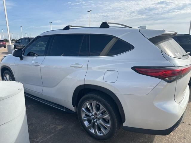2020 toyota highlander limited