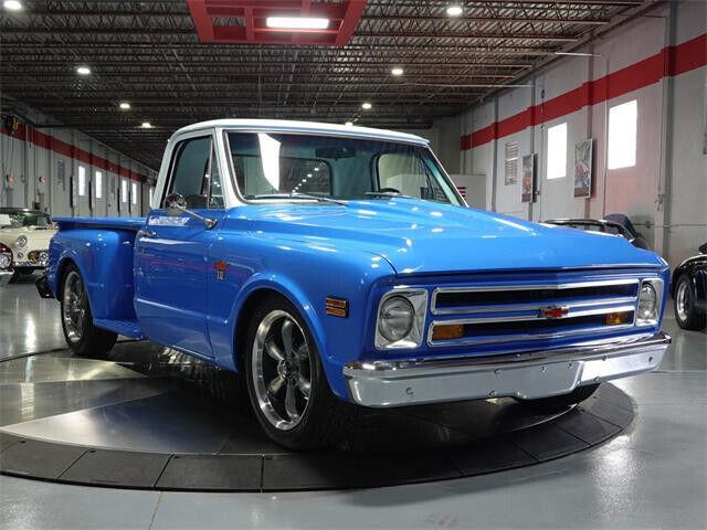 1967 chevrolet c10 two tone white and blue beautiful show quality