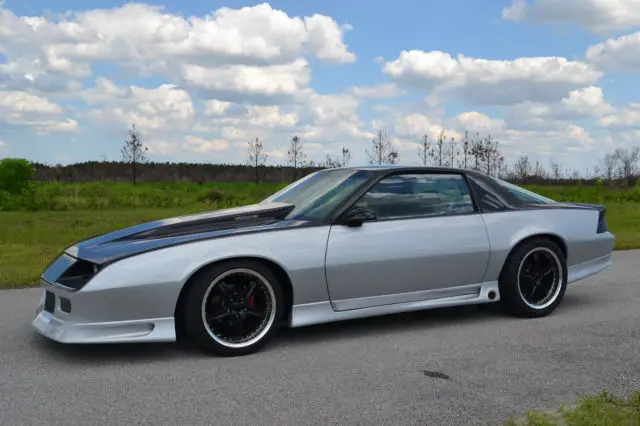 1991 chevrolet camaro iroc 5.7l 5 speed hard top