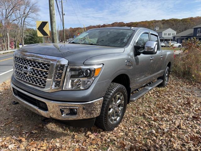 2019 nissan titan xd sl