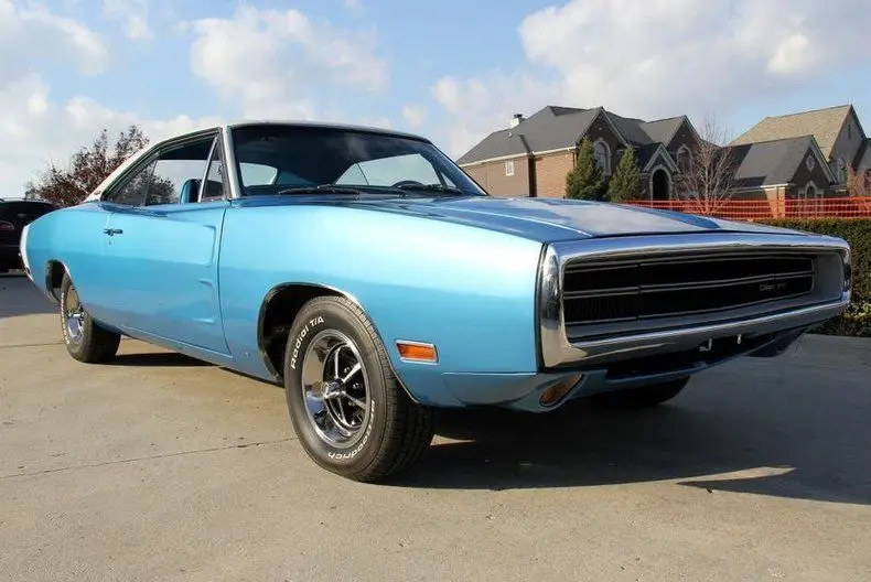 one rare mopar! rotisserie restored, original charger 500! 383ci v8, d21 4-speed