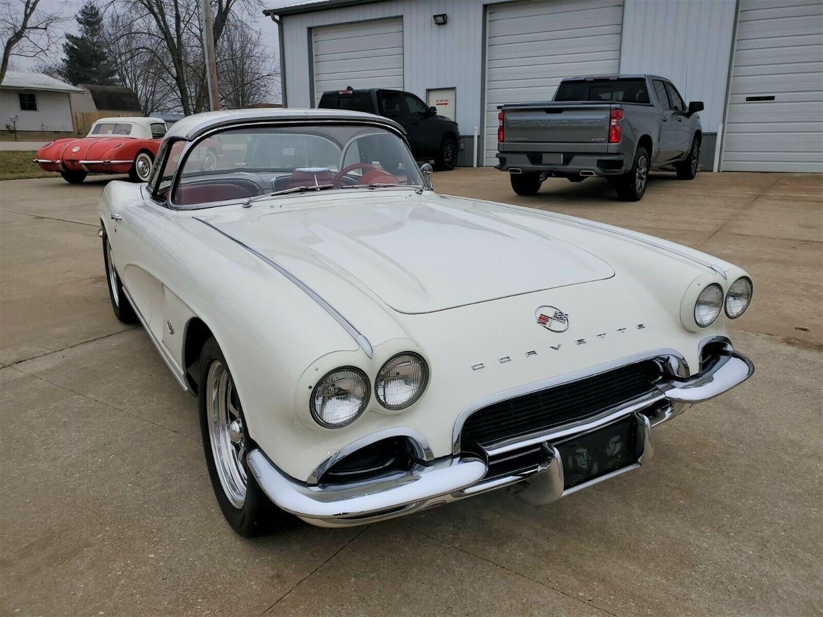 1962 chevrolet corvette roadster hard top