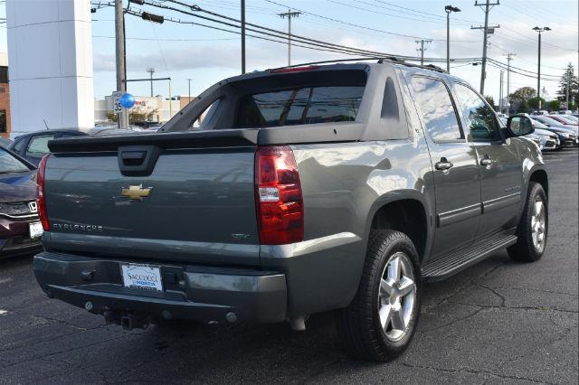 2011 chevrolet avalanche lt 4x4 lt 4dr crew cab pickup for sale in middletown, rhode island