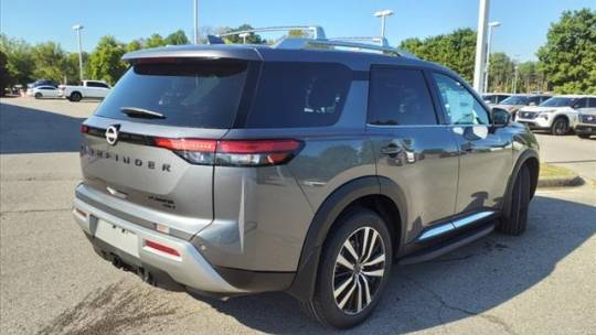 2024 Nissan Pathfinder platinum