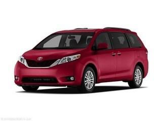 2011 toyota sienna le