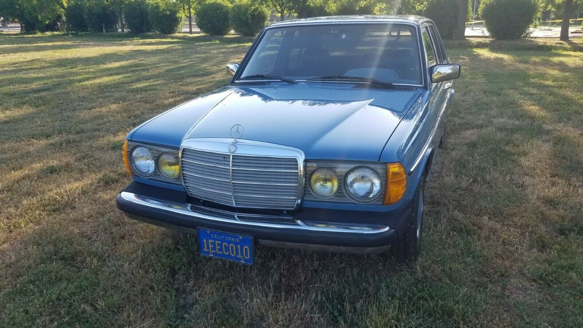 1982 mercedes 240d china blue no reserve! must see!!