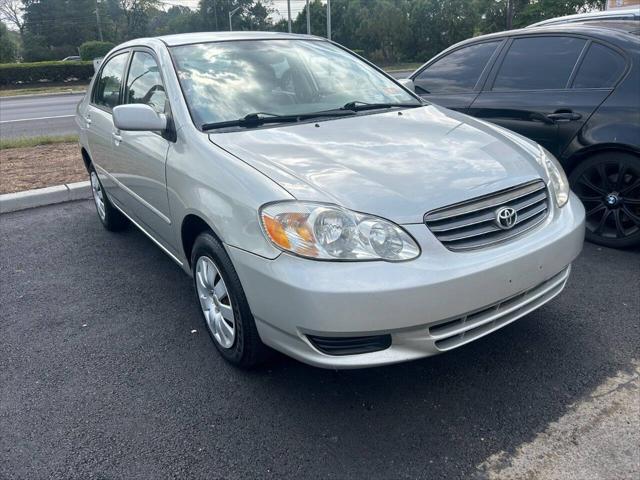 2003 toyota corolla le