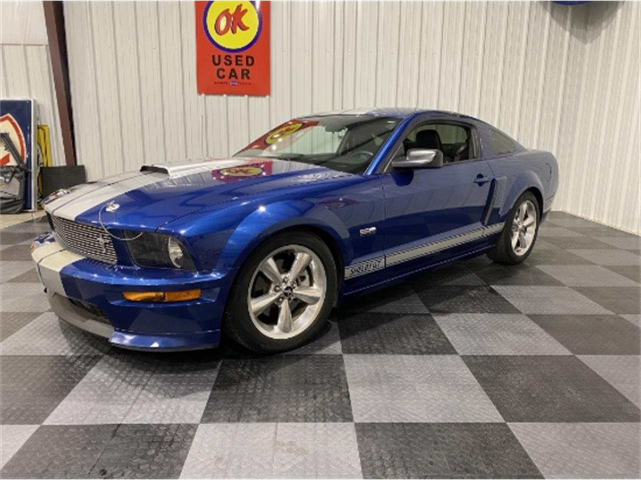 2008 ford mustang