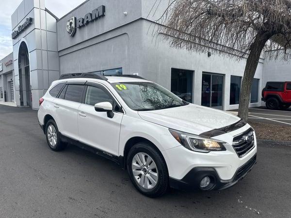 2019 subaru outback in chicago, illinois