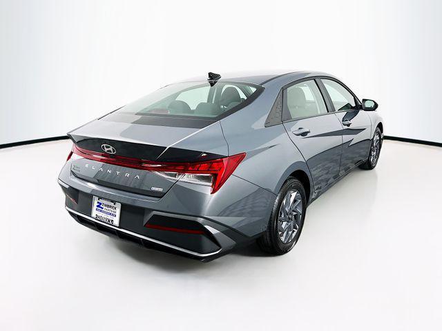 2024 hyundai elantra hev blue