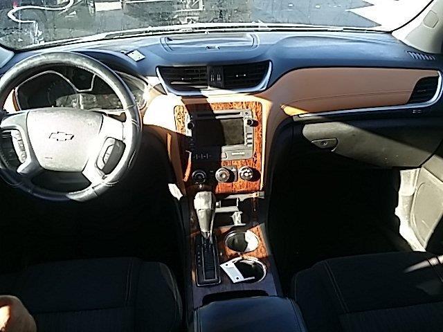 2013 chevrolet traverse lt lt 4dr suv w/1lt for sale in wichita, kansas