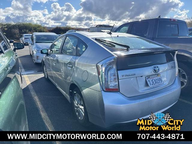 2015 toyota prius plug-in base