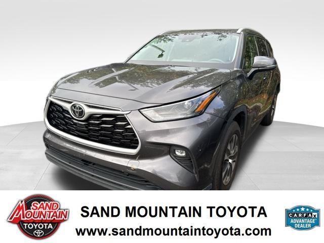 2022 toyota highlander xle