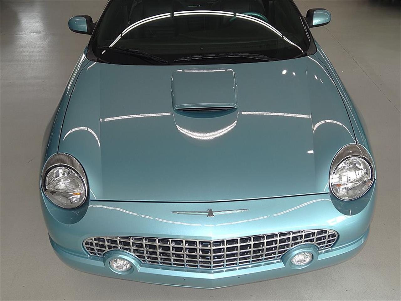 2002 ford thunderbird
