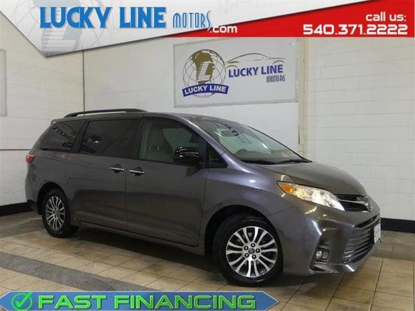2019 toyota sienna in chicago, illinois