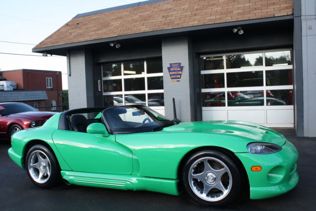 1994 dodge viper rt/10 only 41k miles supercharger was $10k custom green paint