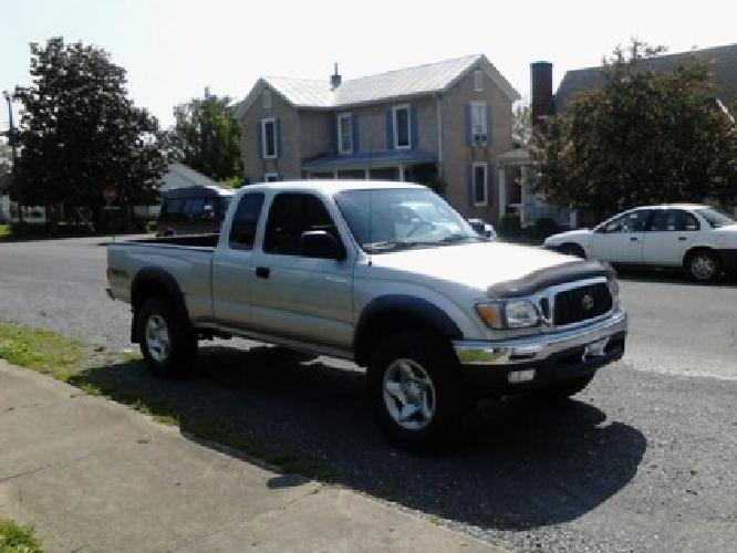 2004 toyota tacoma in buena vista, va