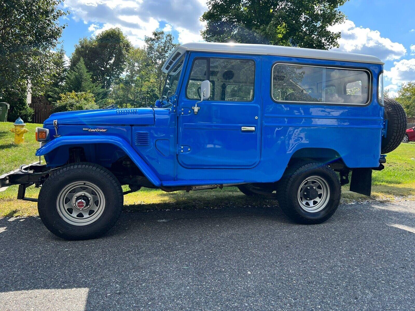 1980 toyota land cruiser 4spd fj43 just painted
