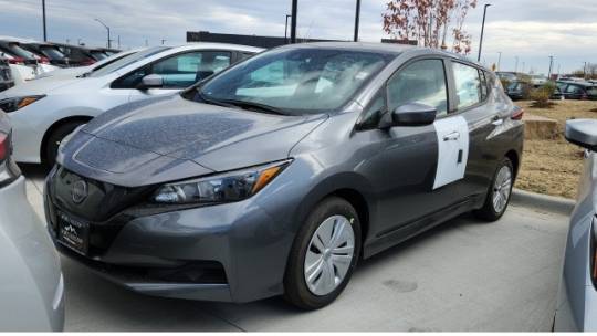 2025 Nissan Leaf