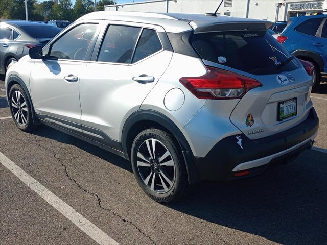 2020 nissan kicks sr