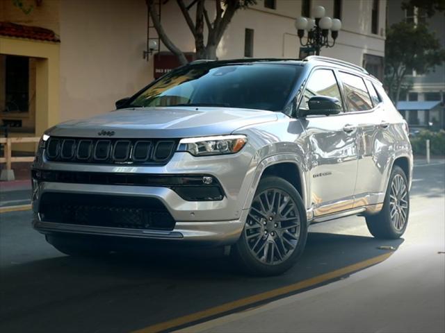 2022 jeep compass latitude lux