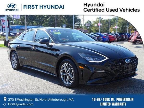 2022 hyundai sonata in burnips, michigan