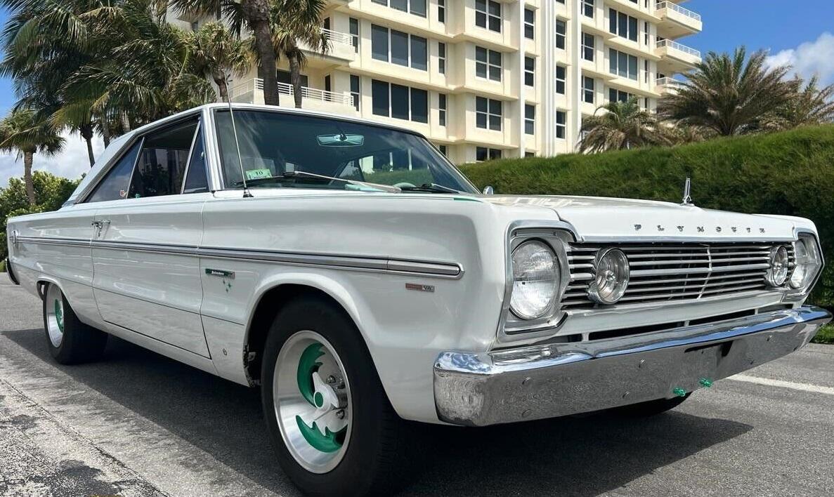 1966 plymouth other 2 dr white coupe 48597 miles 440 automatic