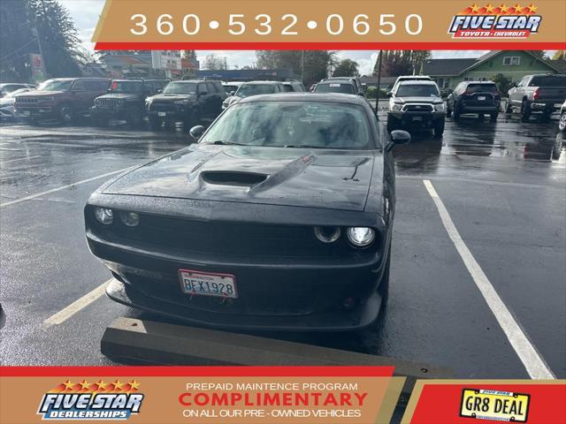 2016 dodge challenger srt 392