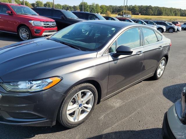 2018 ford fusion se