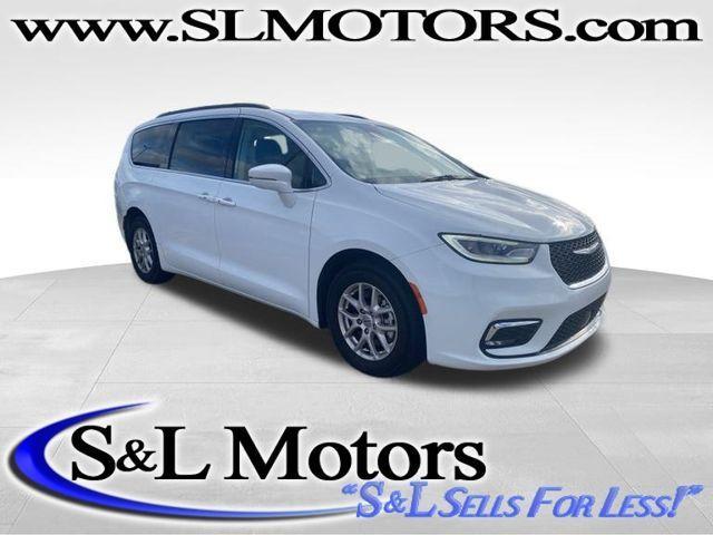 2022 chrysler pacifica touring-l