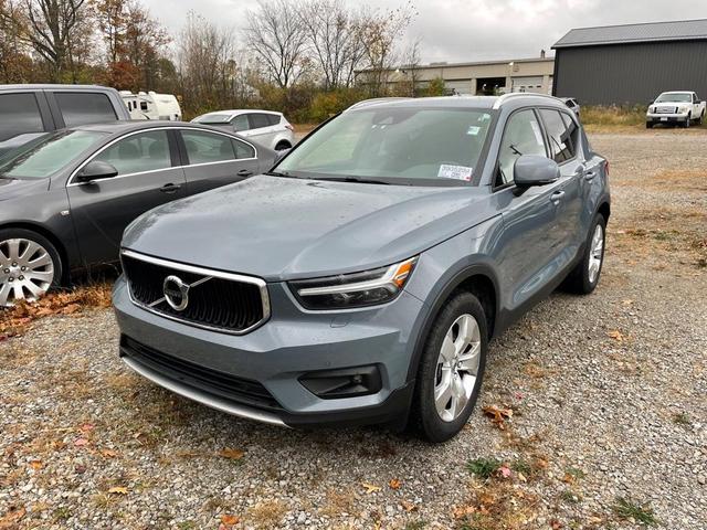 2022 volvo xc40 t5 momentum