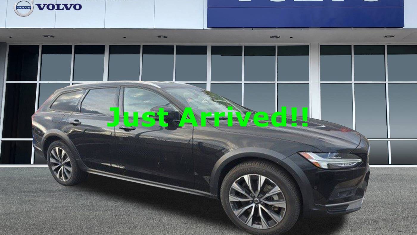 2023 volvo v90 cross country b6 plus