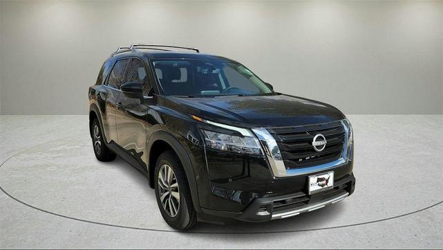 2022 nissan pathfinder sl