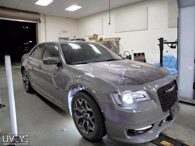 2017 chrysler 300 s