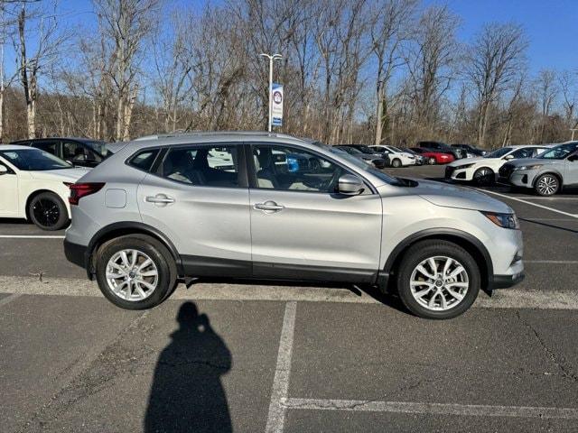 2021 nissan rogue sport sv