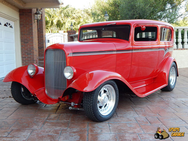 1932 ford tudor sedan red-hot billet-era hot-rod 350 tpi auto currie 9" ifs
