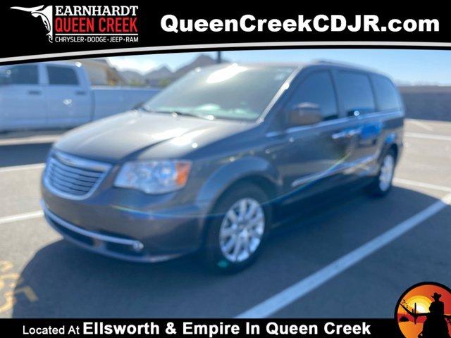 2016 chrysler town & country touring