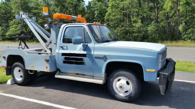 tow truck from a private fleet with 44,500 original miles