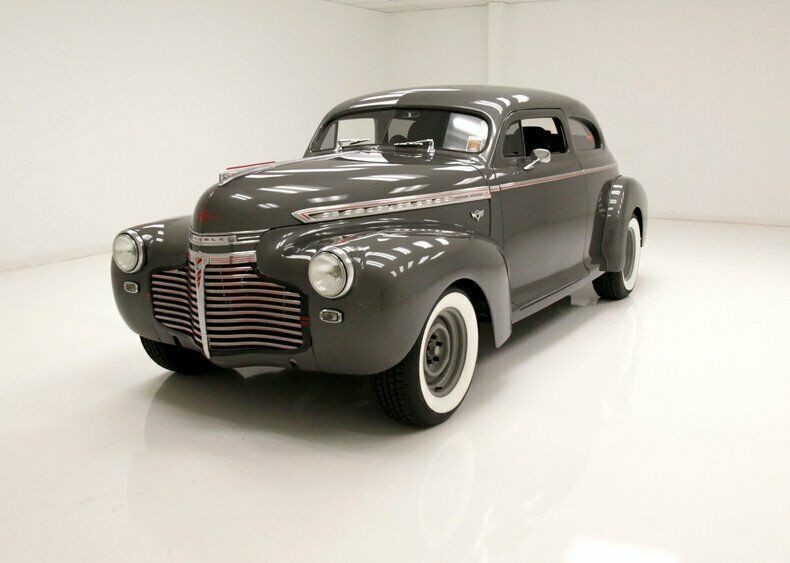 350ci v8/350 engine/nice exterior/drives great/very fine example