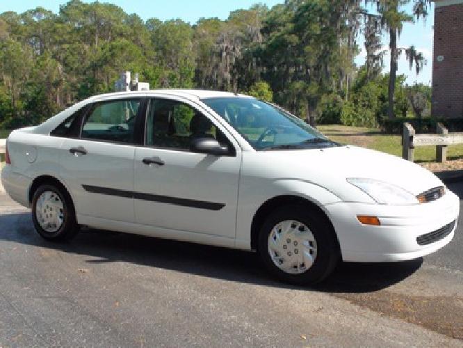 excellent condition - 2000 ford focus in tampa palms, fl