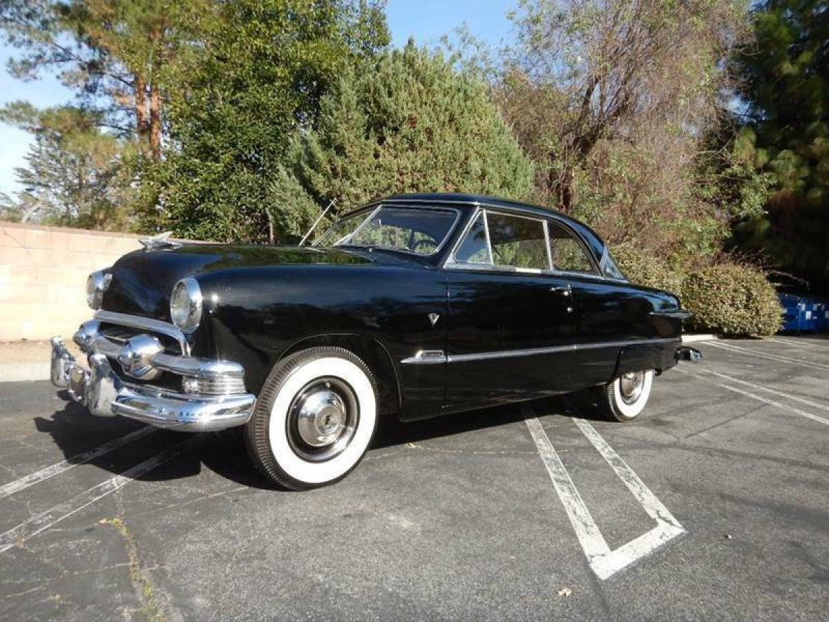1951 ford victoria manual rwd v8 2.7l gasoline