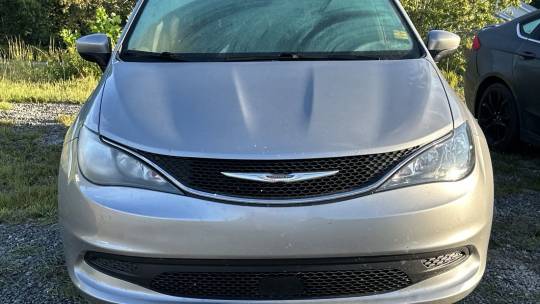 2021 Chrysler Voyager