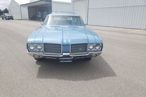 1971 oldsmobile vista cruiser station wagon with a partial restoration