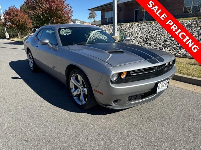 2016 dodge challenger sxt