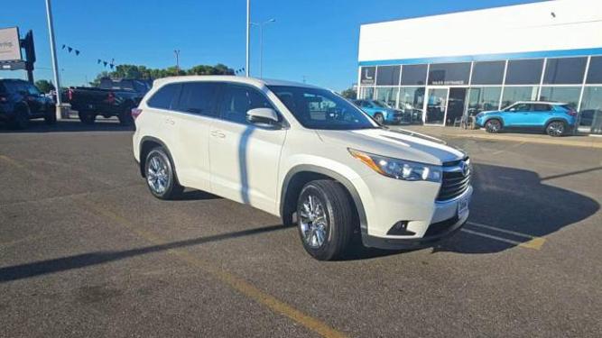 used 2015 toyota highlander le