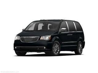 2011 chrysler town & country touring